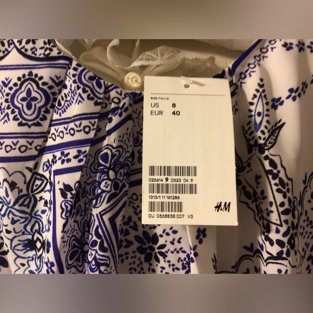 H&M Shift Dress - Picture 2 of 4